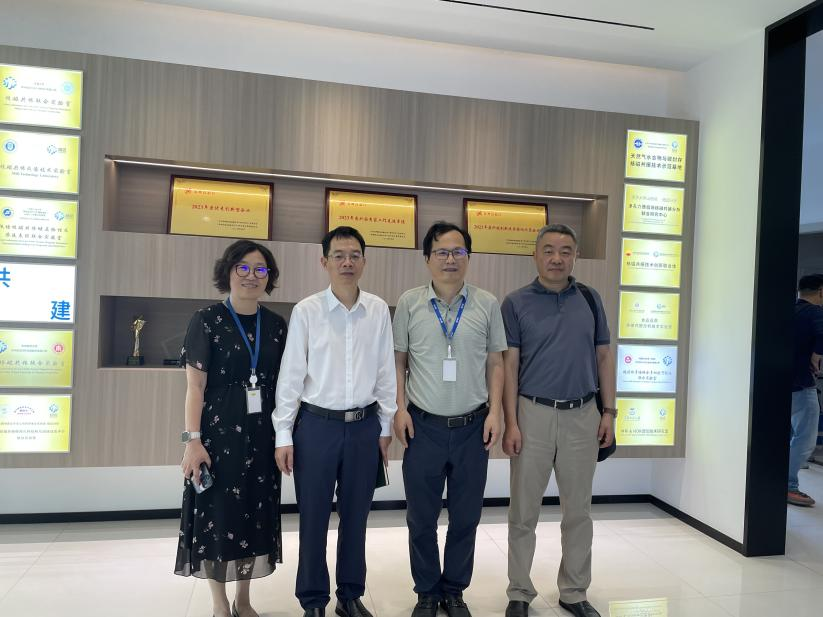 苏州科技局领导一行莅临开云官方站登录入口-开云online（中国）
调研指导